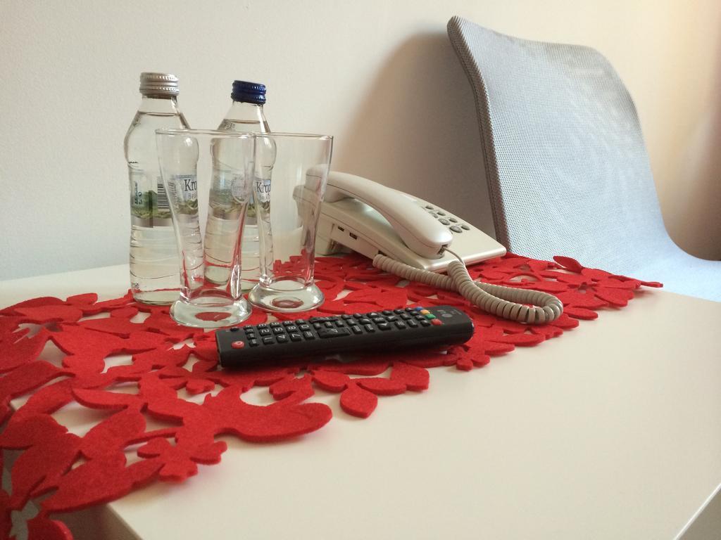 Hotel Kielce Habitación foto